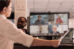 Field collaboration with cloud storage 